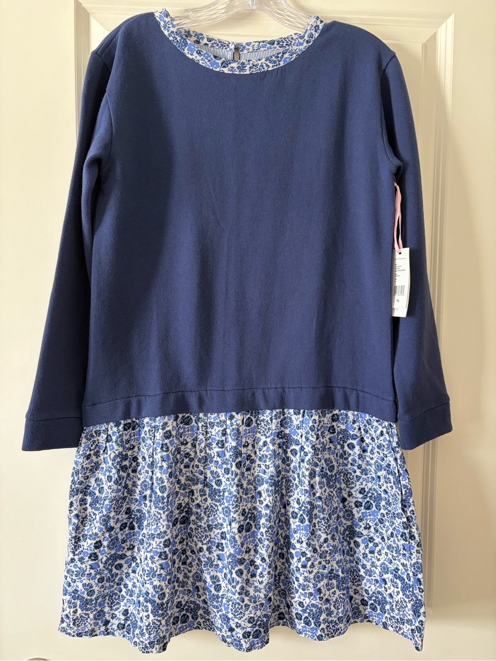 NWT Vineyard Vines Mixed Media Dress in Deep Bay and White Floral Hem Knit Dress
